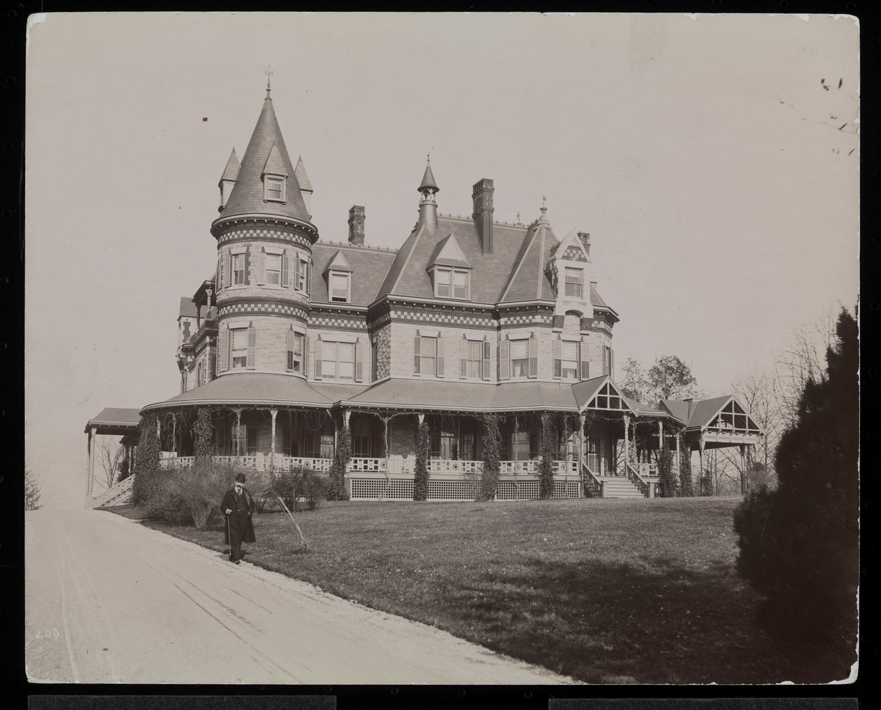Edwin Gould-residensen i Rhinecliffe eller Rhinebeck, New York, 1893-94 (sølv gelatinetryk) af Byron Company