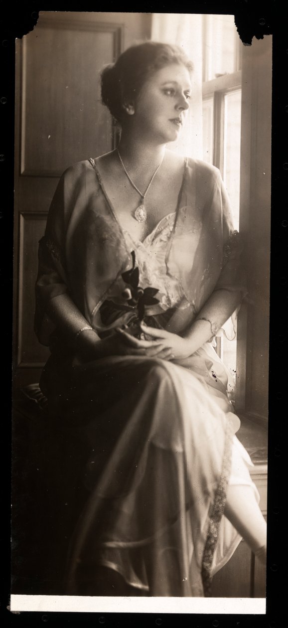 Portræt af Jobyna Howland, 1908-9 (sølv gelatinetryk) af Byron Company