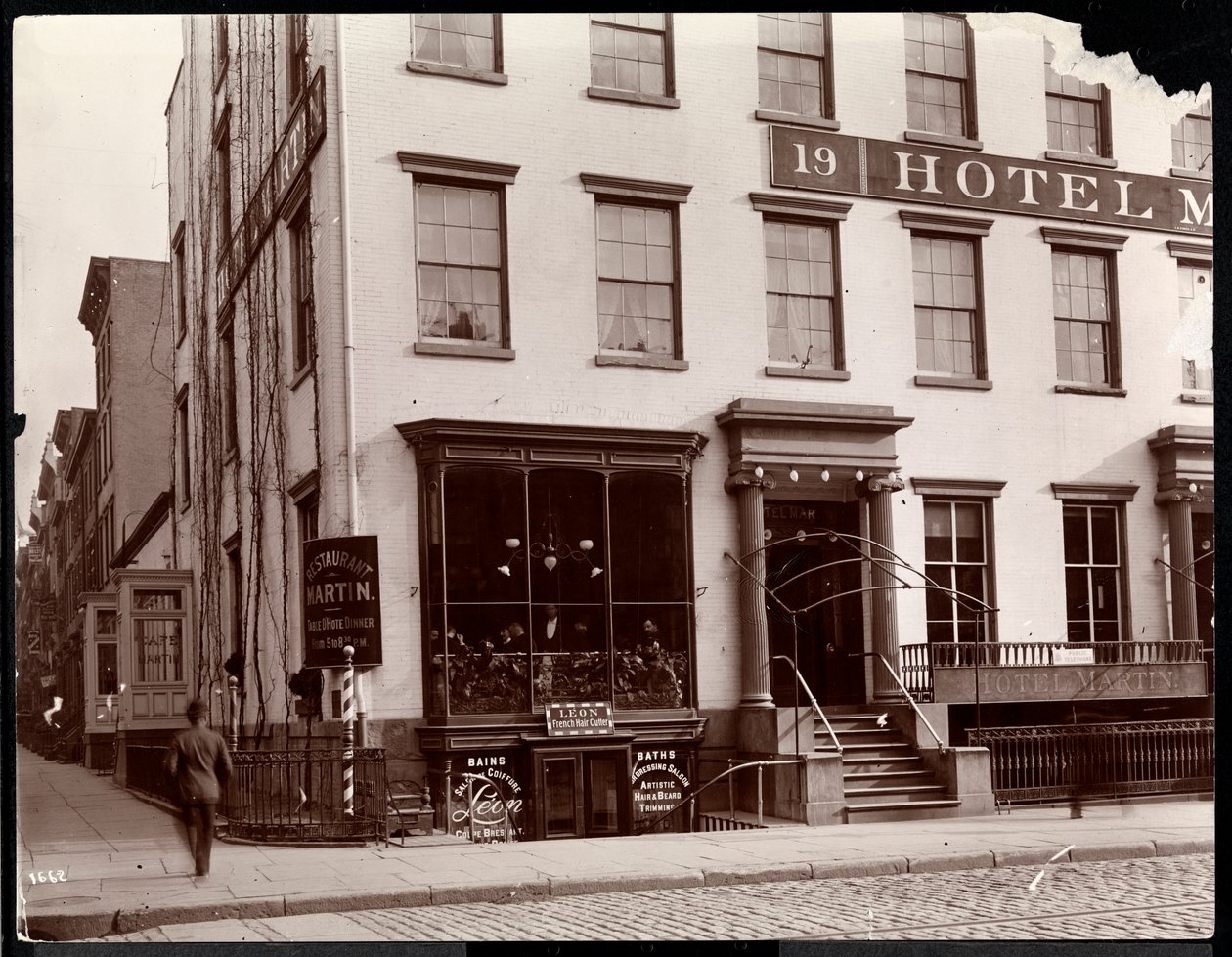 The Hotel Martin på 19 Lafayette Place, New York, 1896 (sølv gelatinetryk) af Byron Company