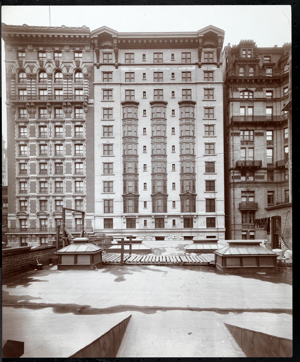 The Hotel Prince George, 14 East 28th Street, New York, ca. 1905 (sølv gelatinetryk) af Byron Company