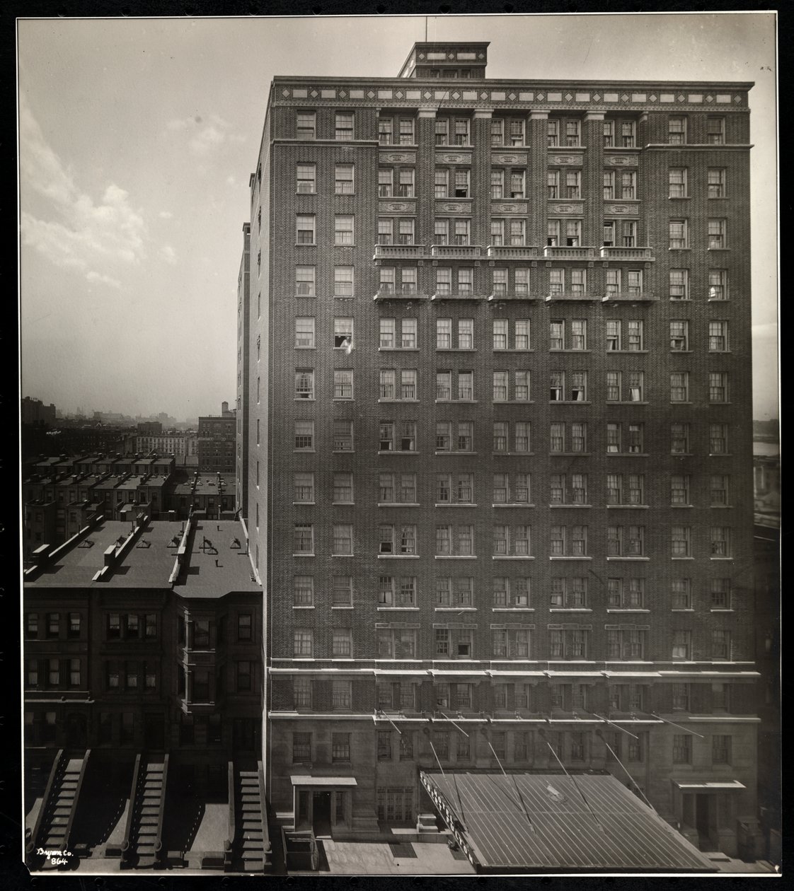 The Hotel Robert Fulton, 228 West 71st Street, New York, 1920 (sølv gelatinetryk) af Byron Company