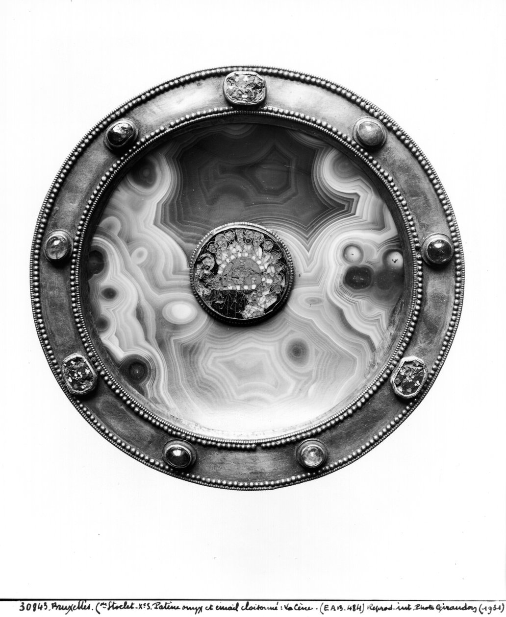 Paten med en medaljon forestillende den sidste nadver, 9.-10. århundrede (onyx og emalje) af Byzantine