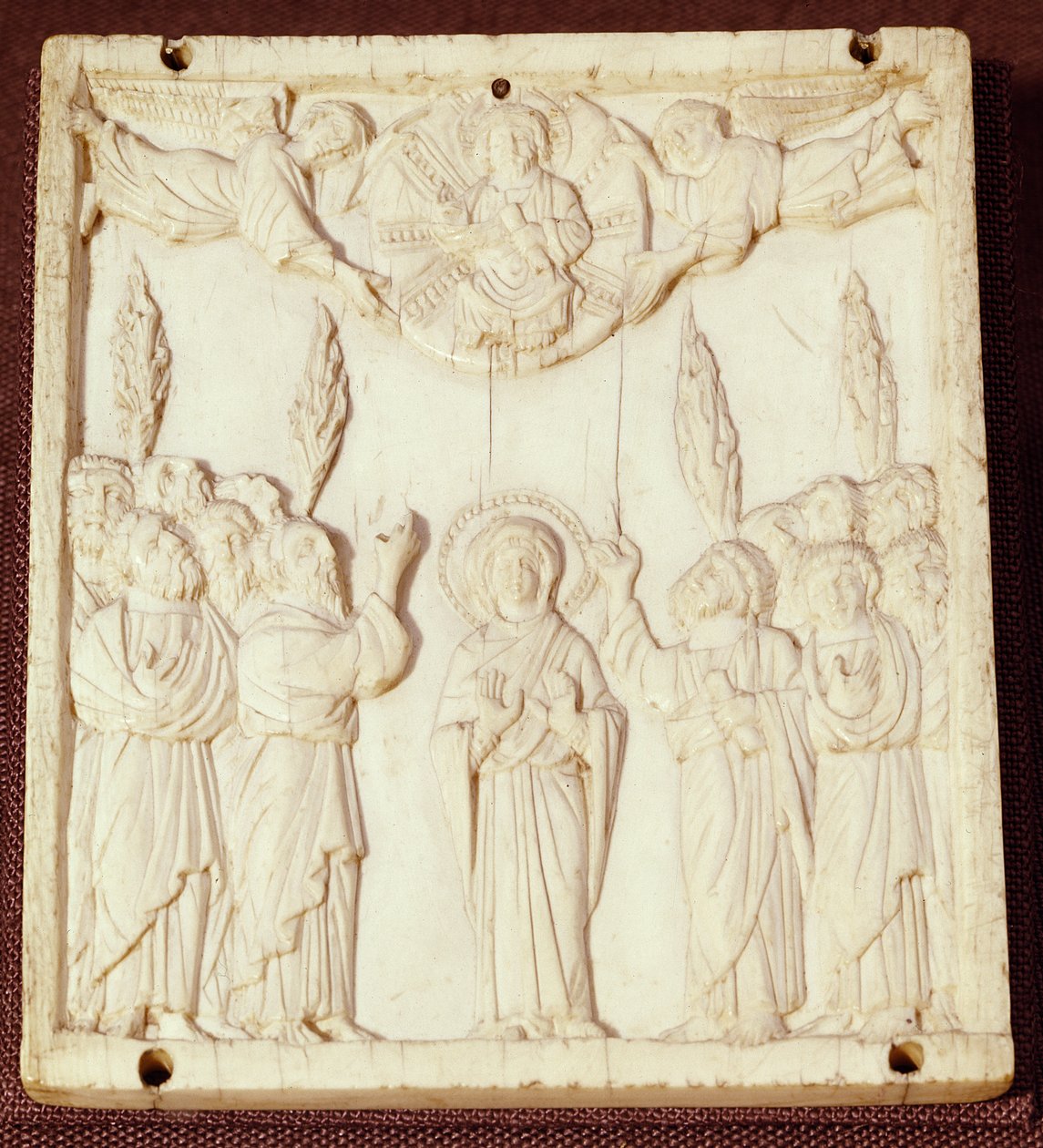 Plade, der forestiller himmelfarten, sandsynligvis fra et bogomslag, tidligt i det 11. århundrede af Byzantine