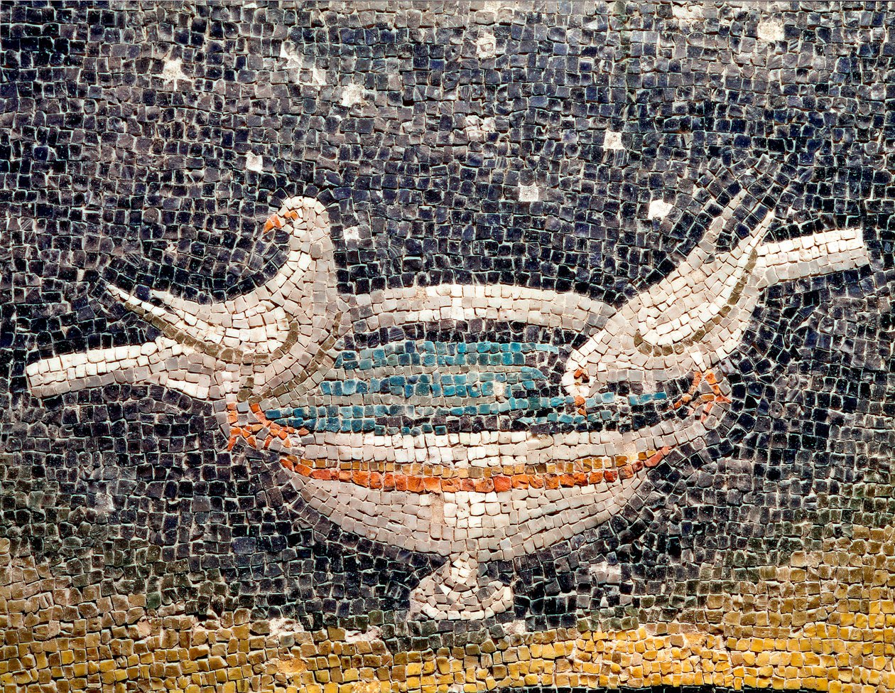 Byzantinsk kunst: "Duer, der drikker ved springvandet" Detalje af en mosaik. 425 ca. Mausolee af Galla Placidia (390-450), romersk kejserinde. Ravenna Italien af Byzantine