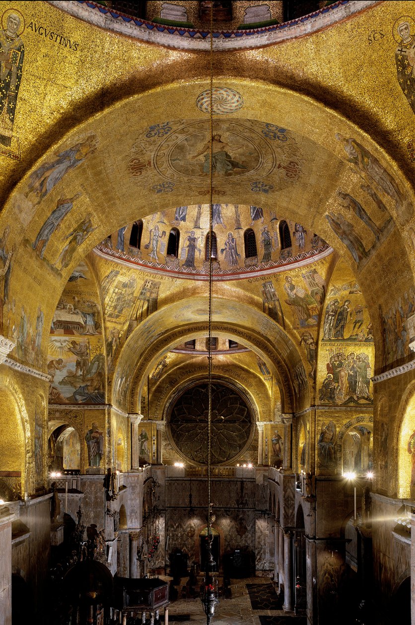 Byzantinsk arkitektur: udsigt over det sydlige tværskib (med kuppel dediee til Saint Leonard), rosetten. 1542-1551 Basilica di San Marco (Saint Markusbasilikaen), Venedig af Byzantine Byzantine