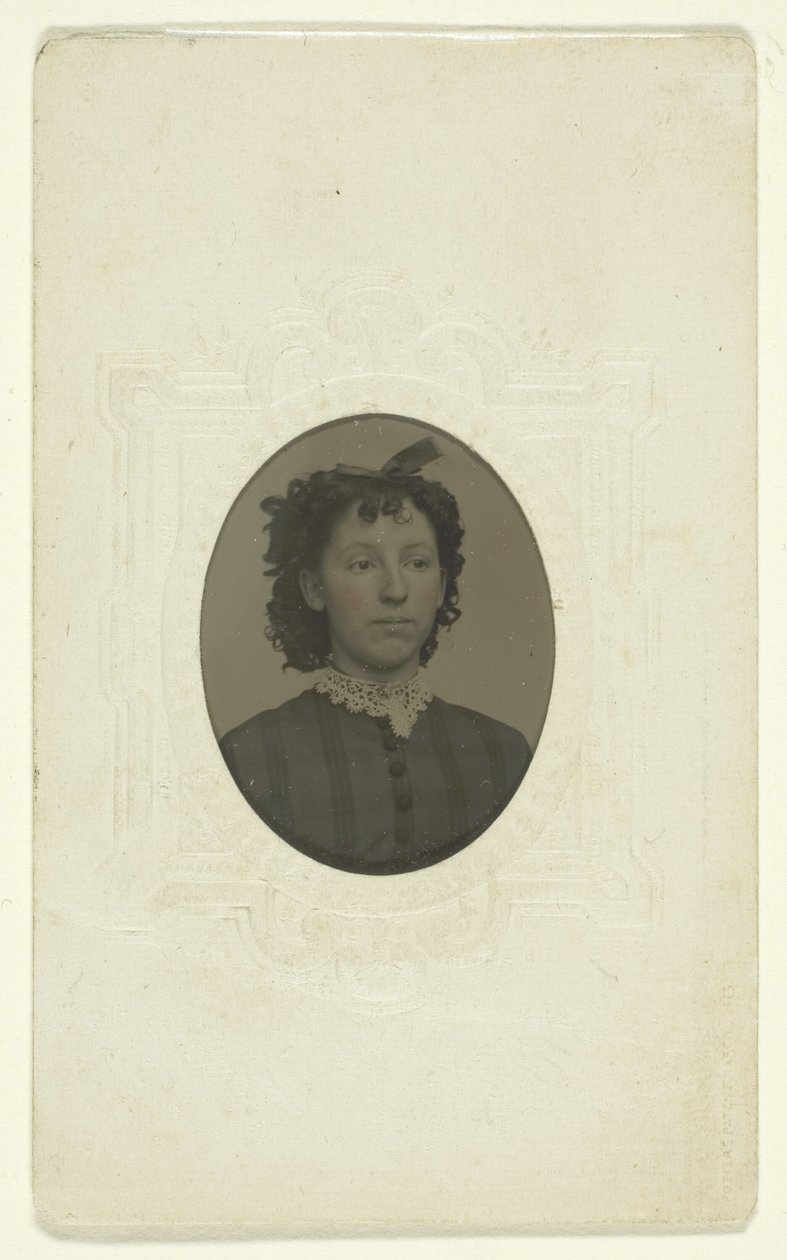 Portræt af Viola Mead af C. W. Mitchell