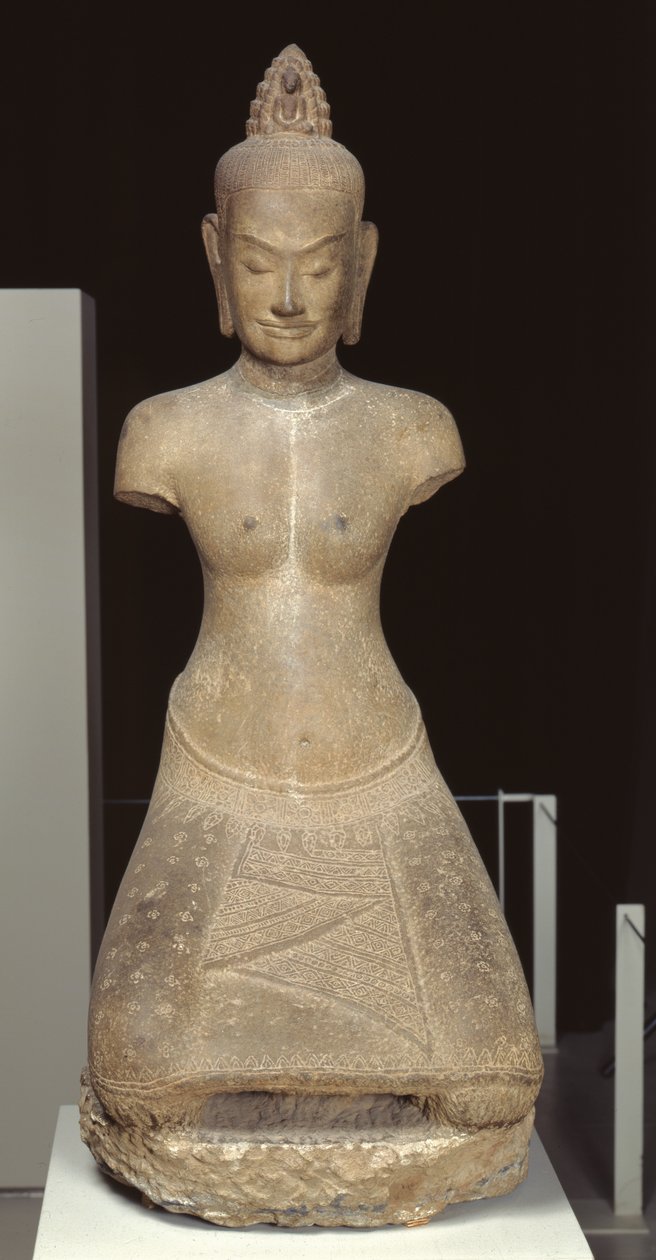 Statue af Jayarajadevi i skikkelse af den buddhistiske guddom Tara eller Prajnaparamita (sandsten) af Cambodian School