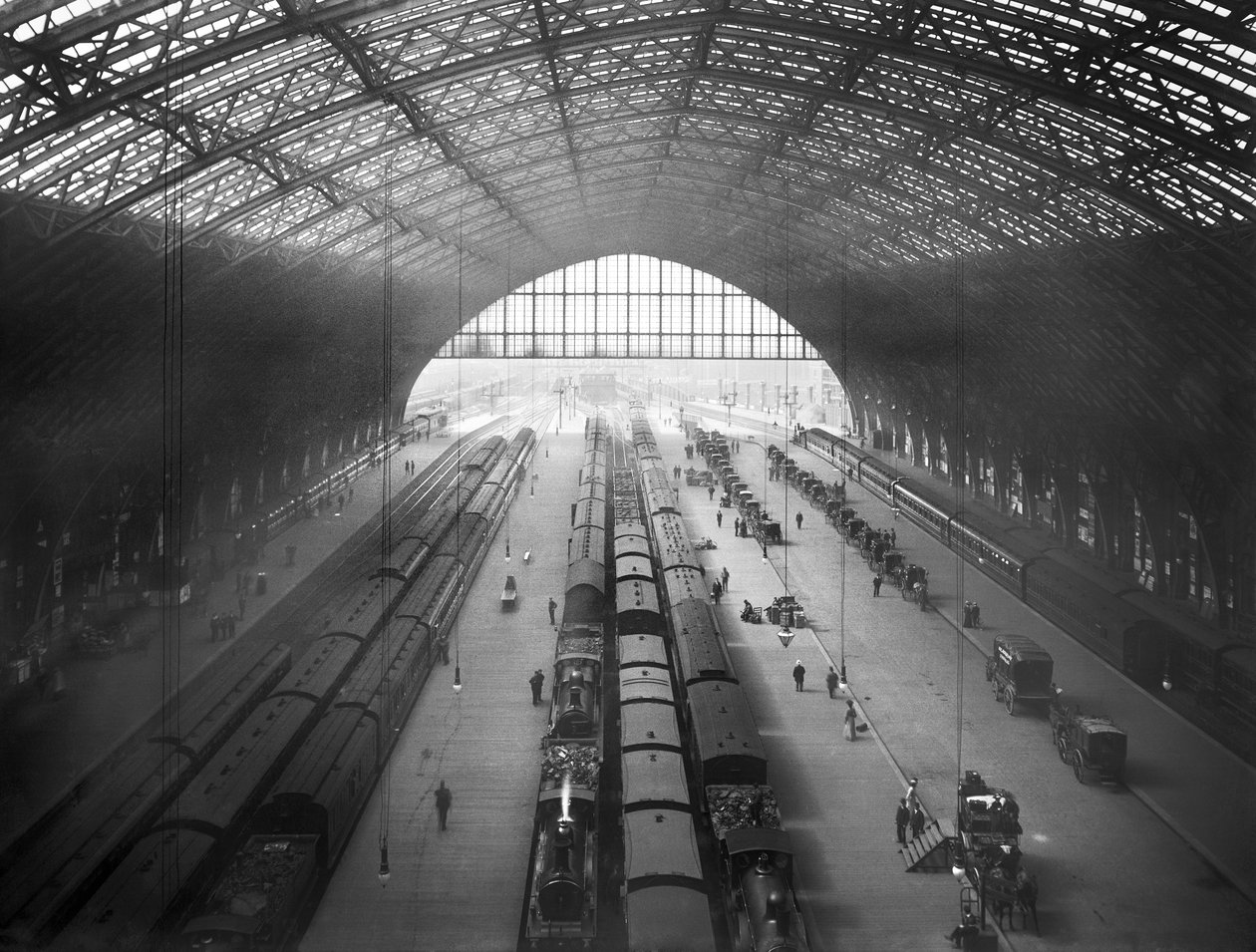 St Pancras Station, Camden, London, 1895 af Campbell