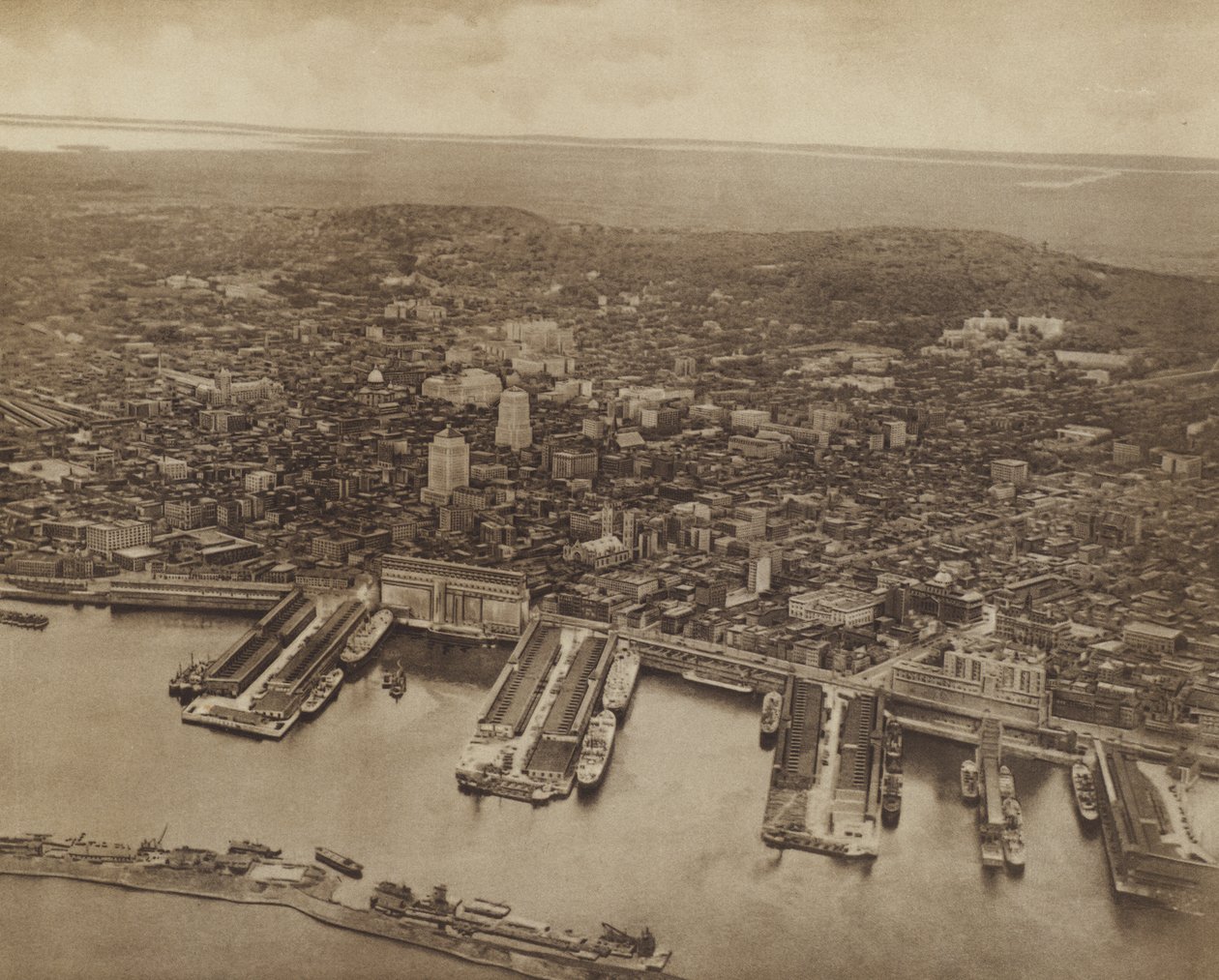 Generel udsigt over Montreal, set mod nord (s/h-foto) af Canadian Photographer