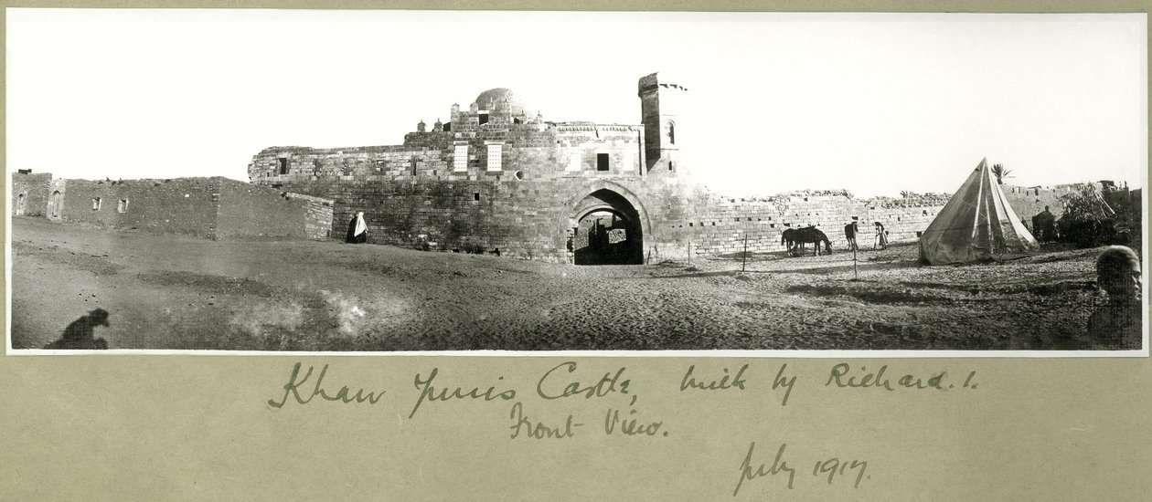Forfra af Khan Yunis Slot, bygget af Richard I, juli 1917 af Capt. Arthur Rhodes