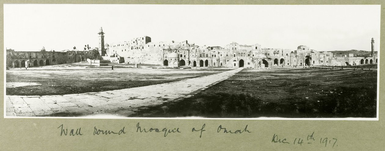 Mur omkring moskeen i Omah, 14. december 1917 af Capt. Arthur Rhodes
