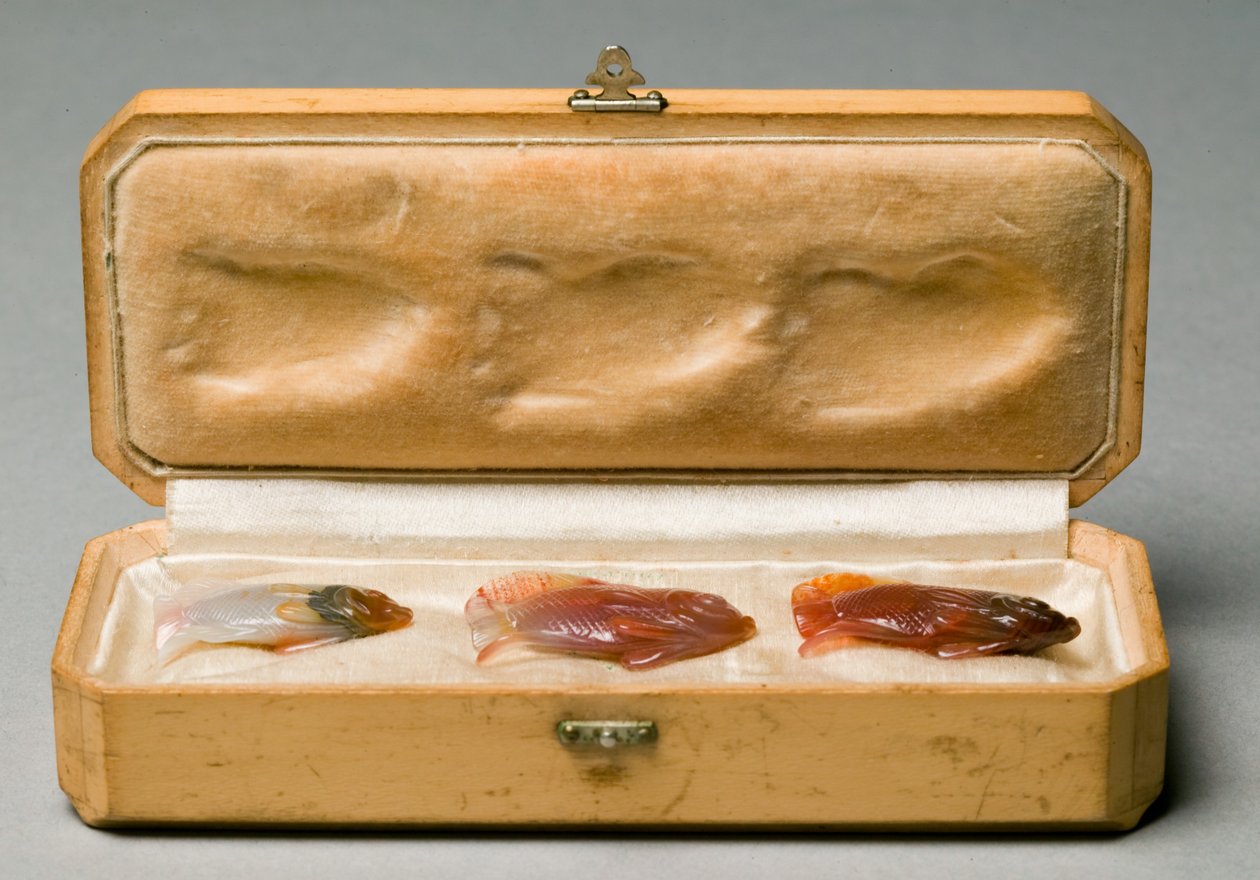 Sæt med tre fisk i original æske, ca. 1890 af Carl Fabergé