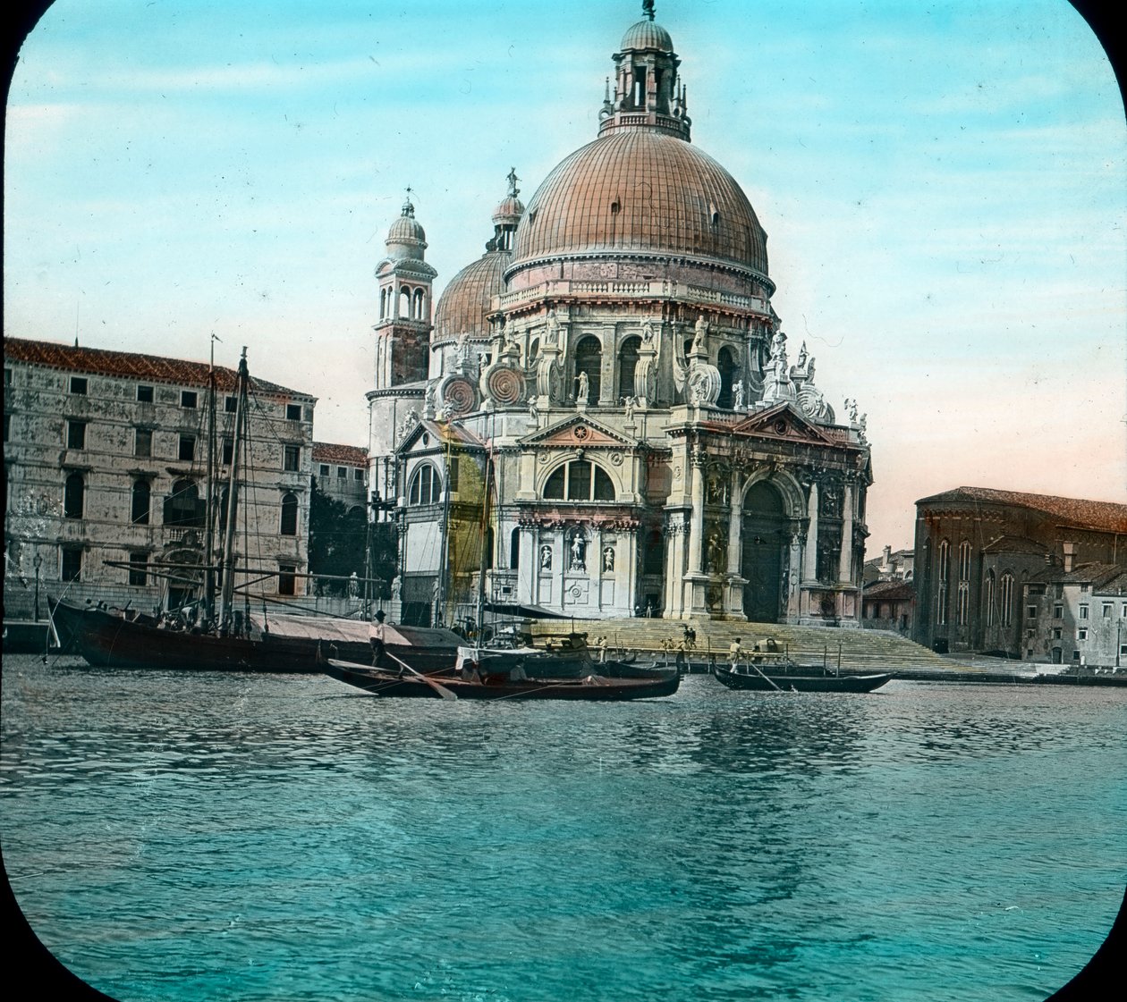 Italien, Venedig, udsigt til Basilica Santa Maria della Salute, også kaldet Basilica of St. Mary of Health, Dorsoduro-området, billeddato: ca. 1910. Carl Simon-arkivet af Carl Simon