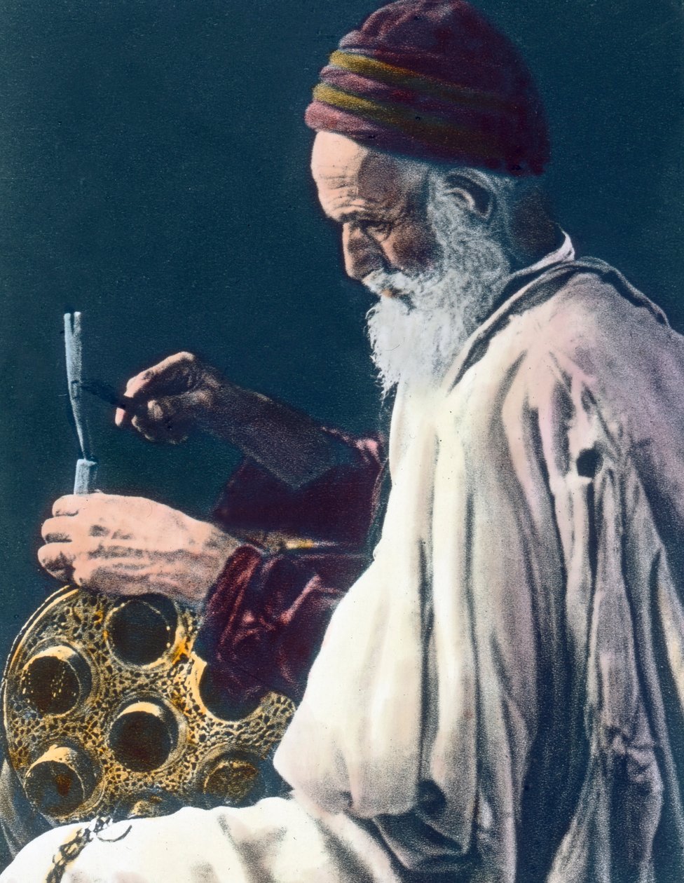 Marokko, jødisk kobbersmed, billeddato: ca. 1910. Carl Simon-arkivet af Carl Simon