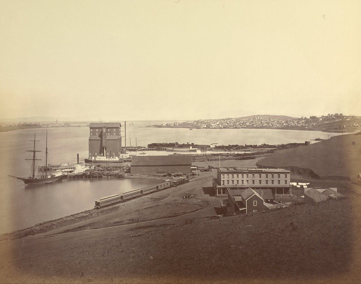 By Vallejo fra South Vallejo, Solano County af Carleton E. Watkins