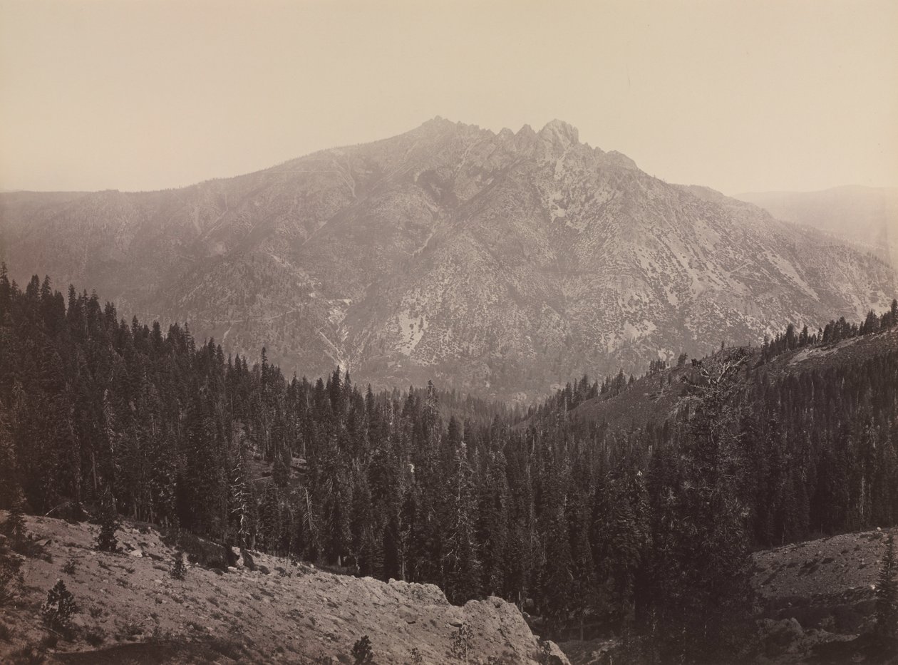 Davoncastle Butte, Sierra Nevada, ca. 1866-1870. af Carleton E. Watkins