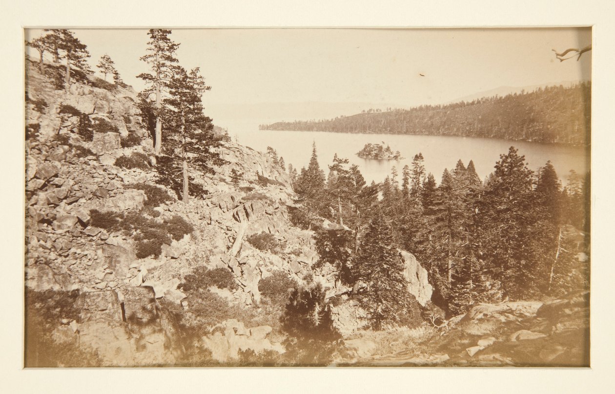 Fire jernbanescener og fire udsigter over Lake Tahoe: Emerald Bay, Lake Tahoe af Carleton E. Watkins