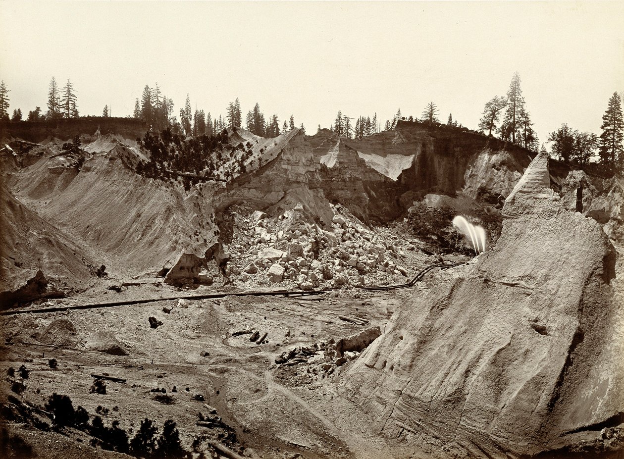 Union Diggings, Columbia Hill, Nevada County af Carleton E. Watkins