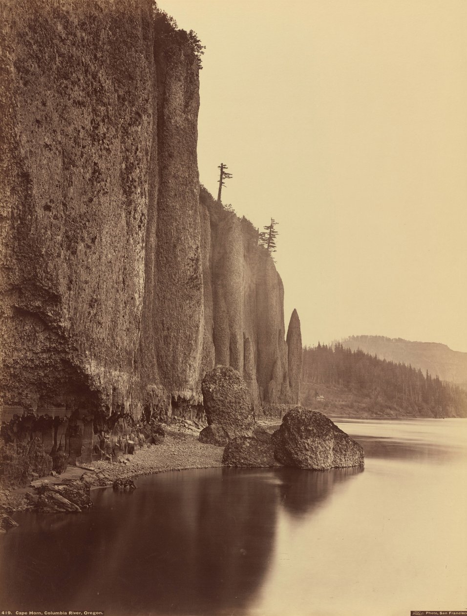 Kap Horn, Columbia River, Oregon,1867 (foto) af Carleton Emmons Watkins