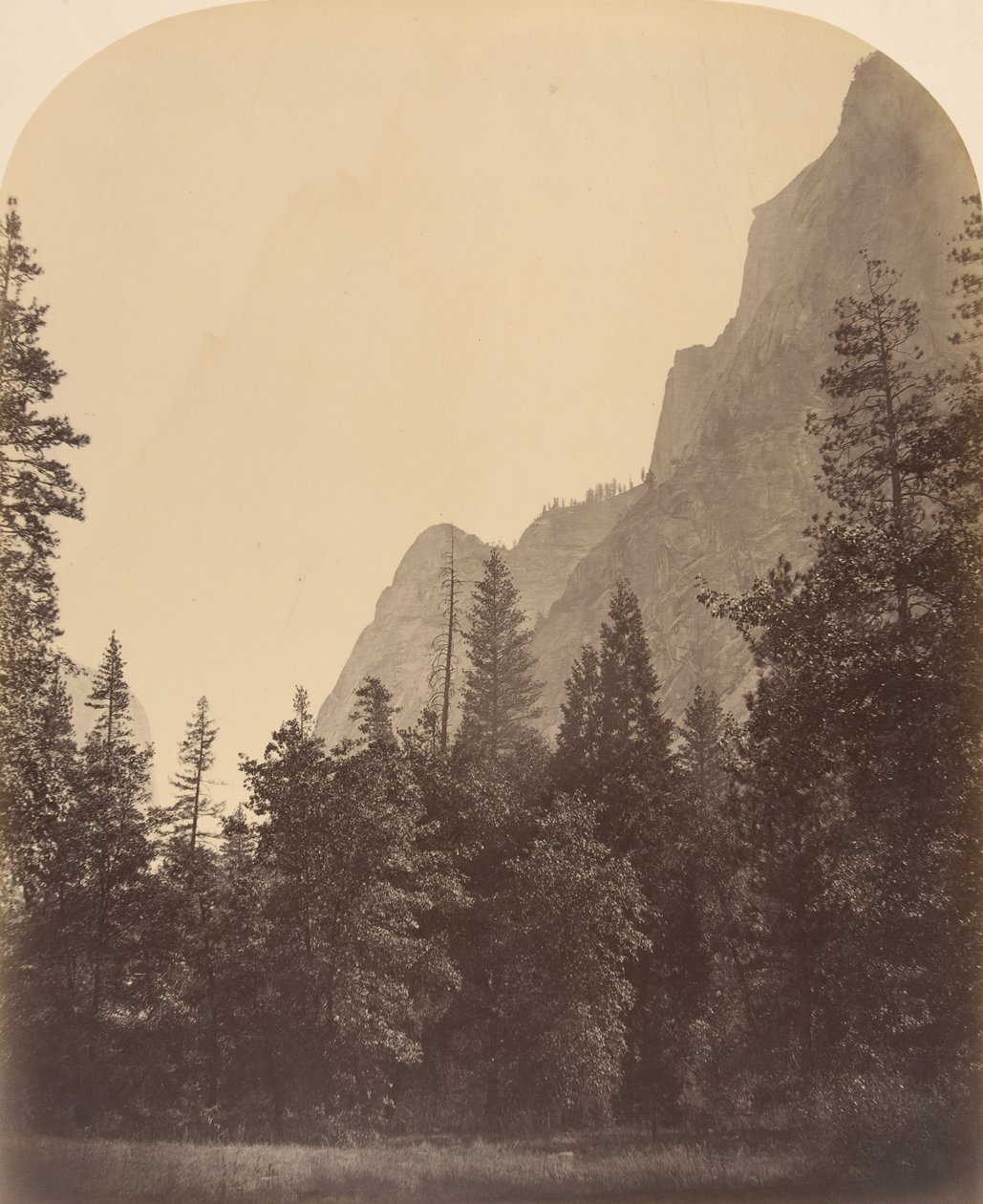 Udsigt over den halve kuppel, 4967 fod, 1861. af Carleton Emmons Watkins