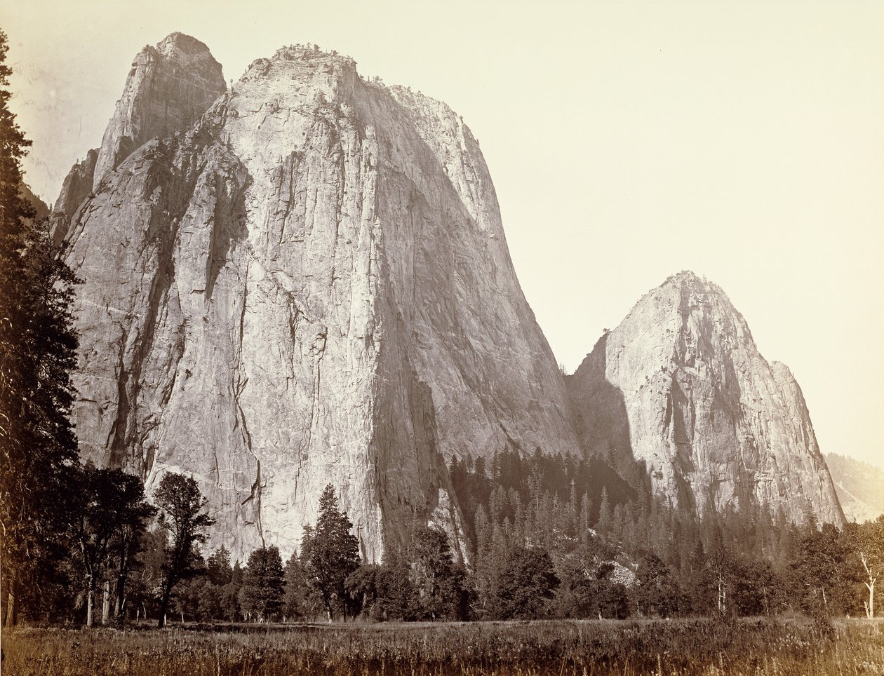 [Katedral-klipper] af Carleton Watkins