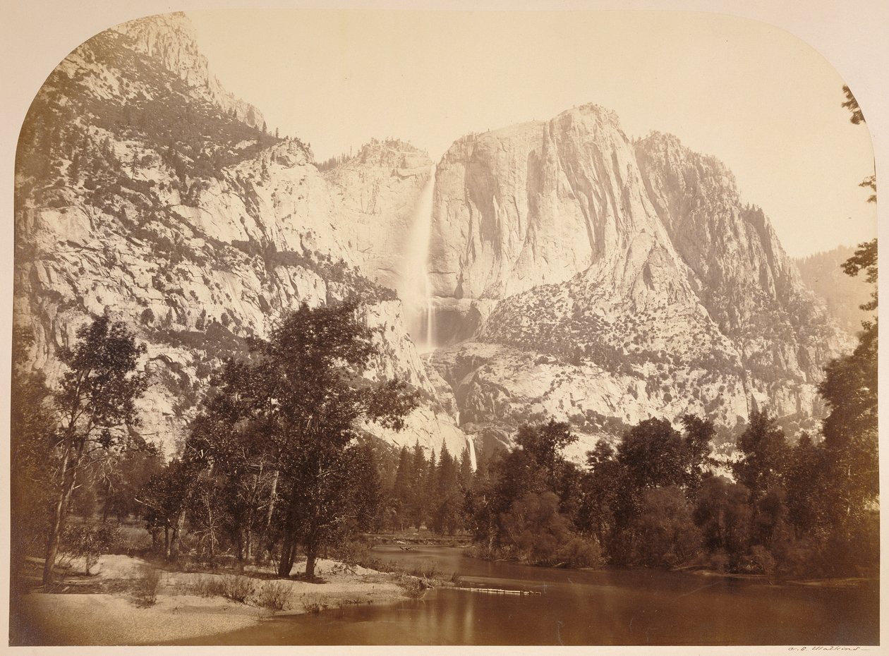 Udsigt over floden, Yosemite-vandfaldene. 2477 ft. af Carleton Watkins