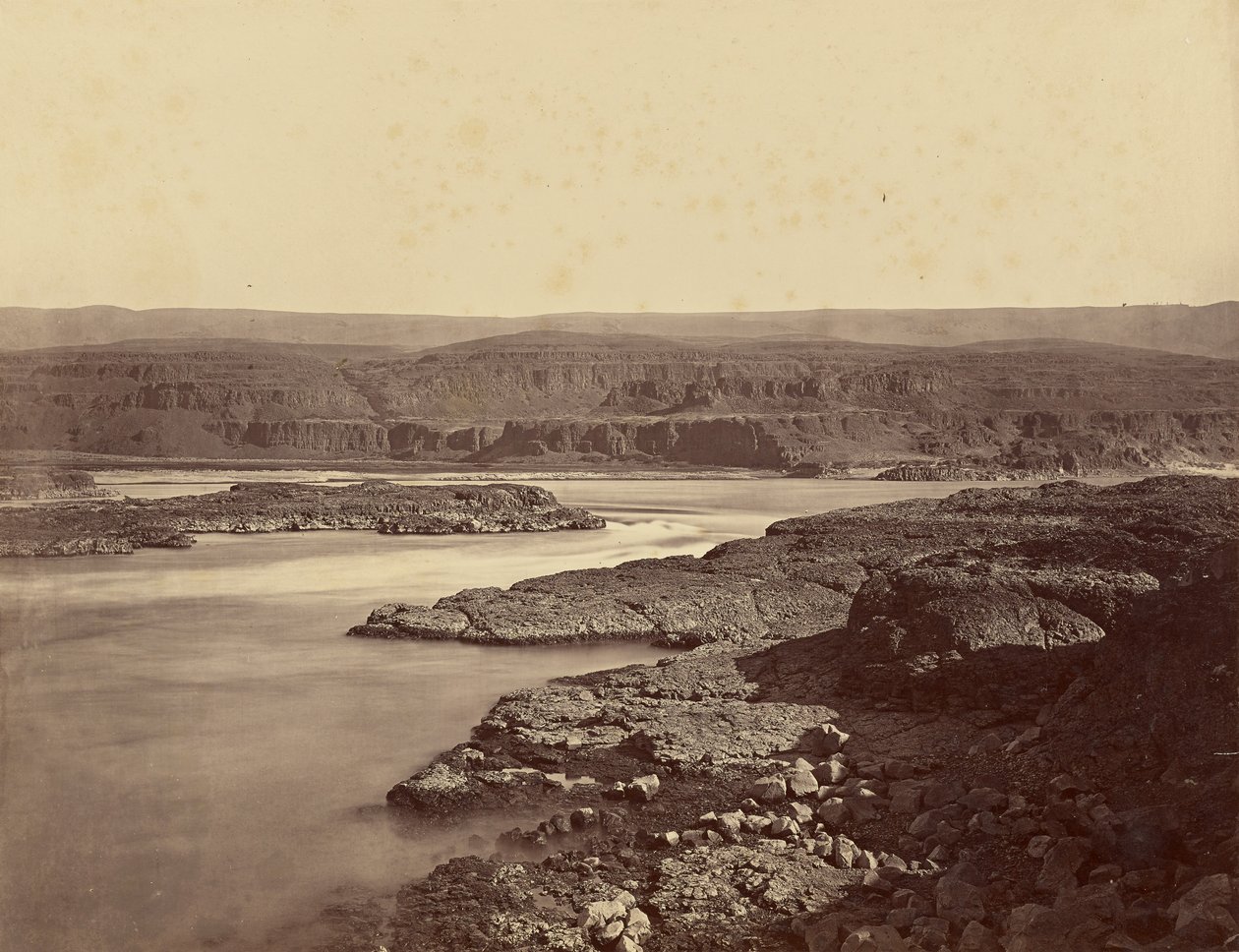 Passagen ved Dalles, Columbiafloden af Carleton Watkins