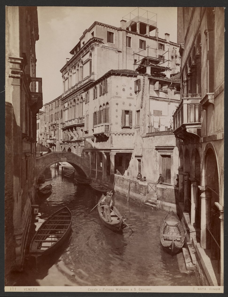 Canal og Widmann Palazzo ved St. Canciano af Carlo Naya