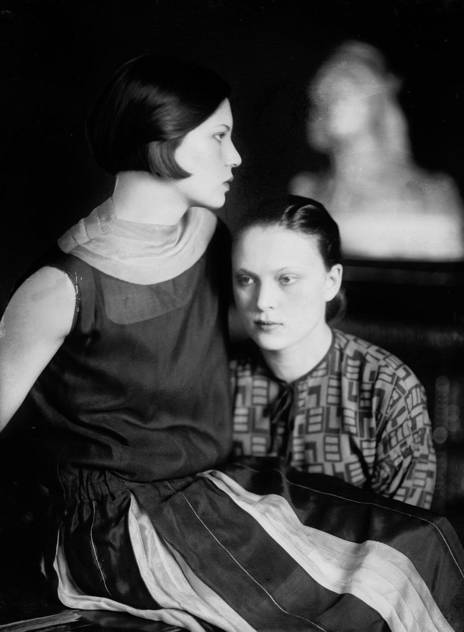 Portræt af Wanda og Marion Wulz, Trieste, ca. 1920 (glasplade) af Carlo Wulz
