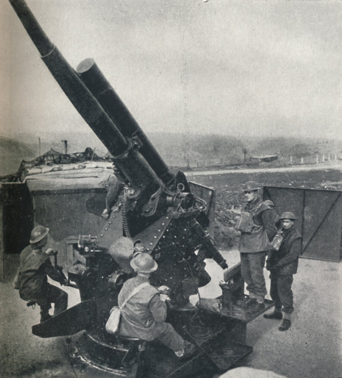 Kystforsvaret, 1941 af Cecil Beaton