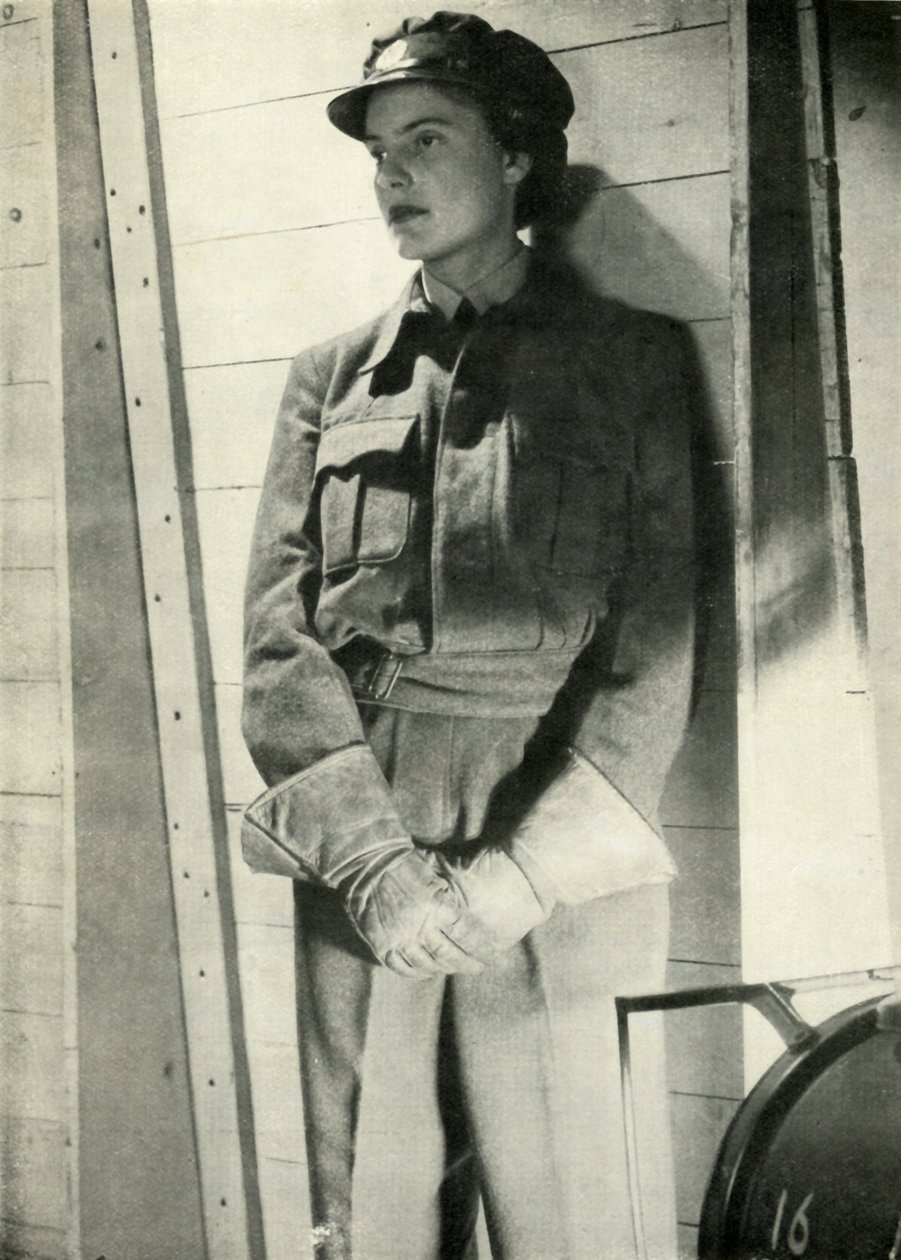 M.T. Driver, c1943. af Cecil Beaton