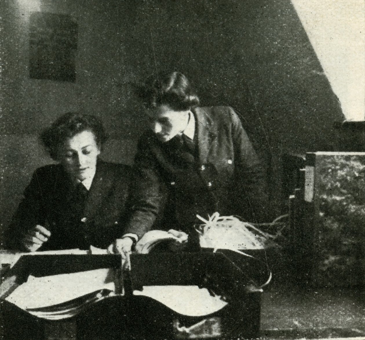 On Signals Duty, c1943. af Cecil Beaton