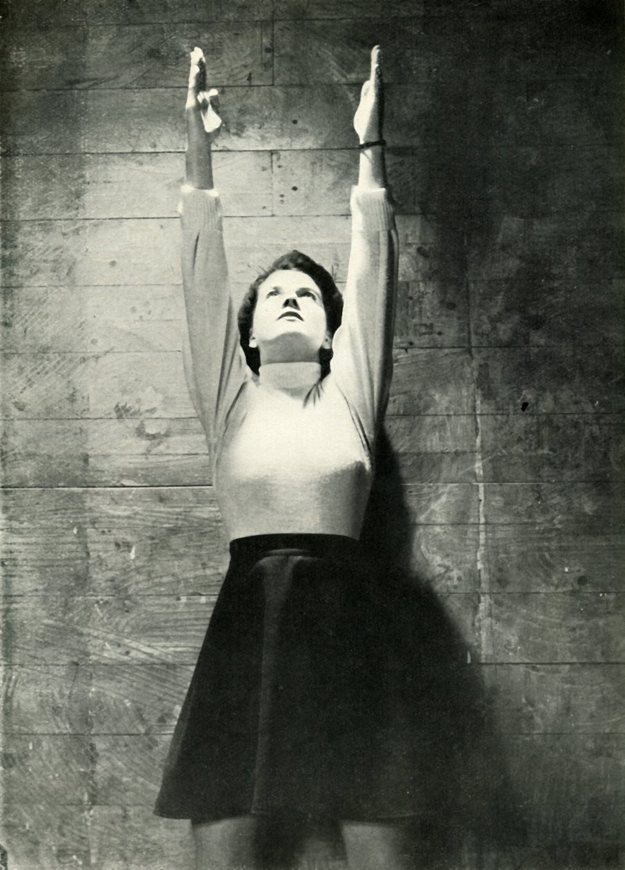 P.T. Instruktør, c1943. af Cecil Beaton