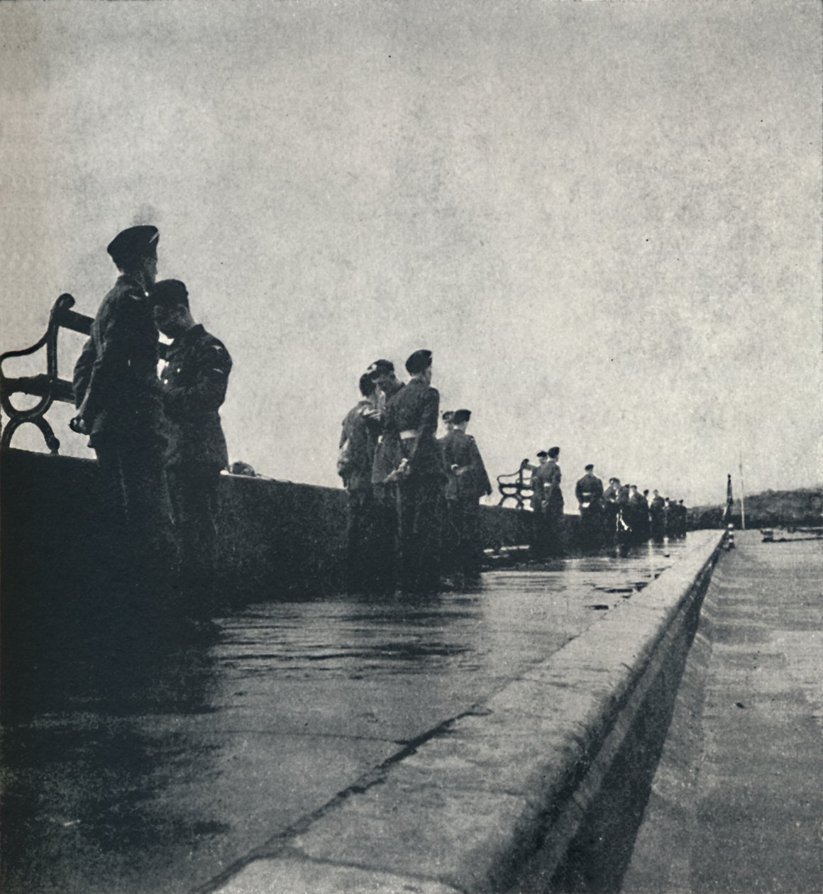 Læsesignaler blinket af Aldis-lampen, 1941 af Cecil Beaton
