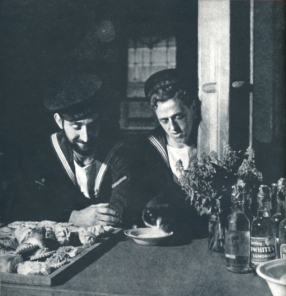 Læskedrikke, 1941 af Cecil Beaton