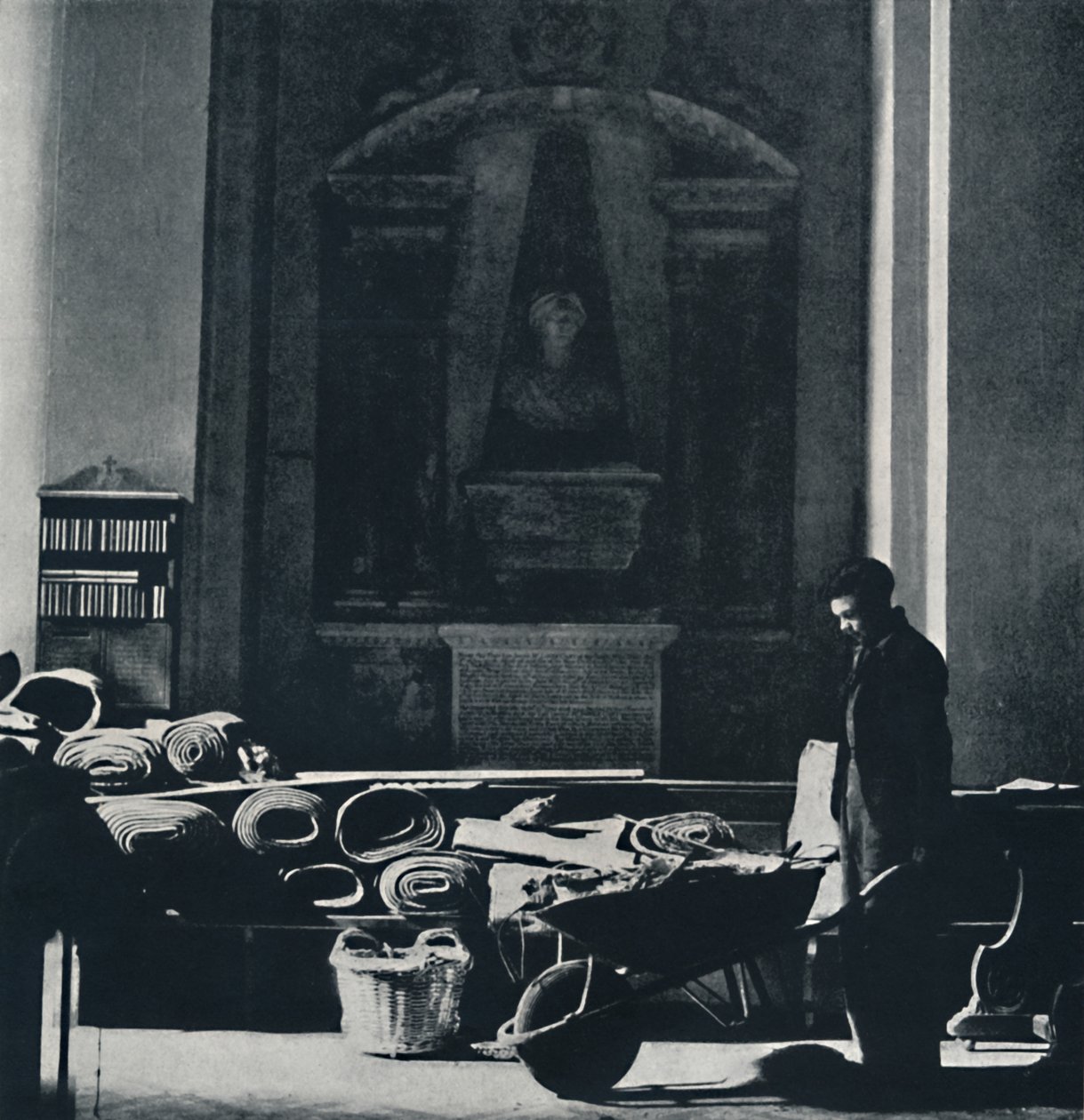 St. Mary-le-Bow efter den første blitz. Det er nu ødelagt, 1941 af Cecil Beaton