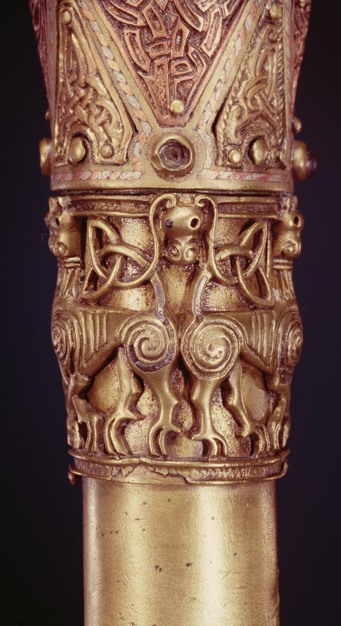 Clonmacnoise Crozier, County Offaly, træ fra vikingetiden indpakket i pladebronze med indlagt sølvdetalje af 228692 af Celtic