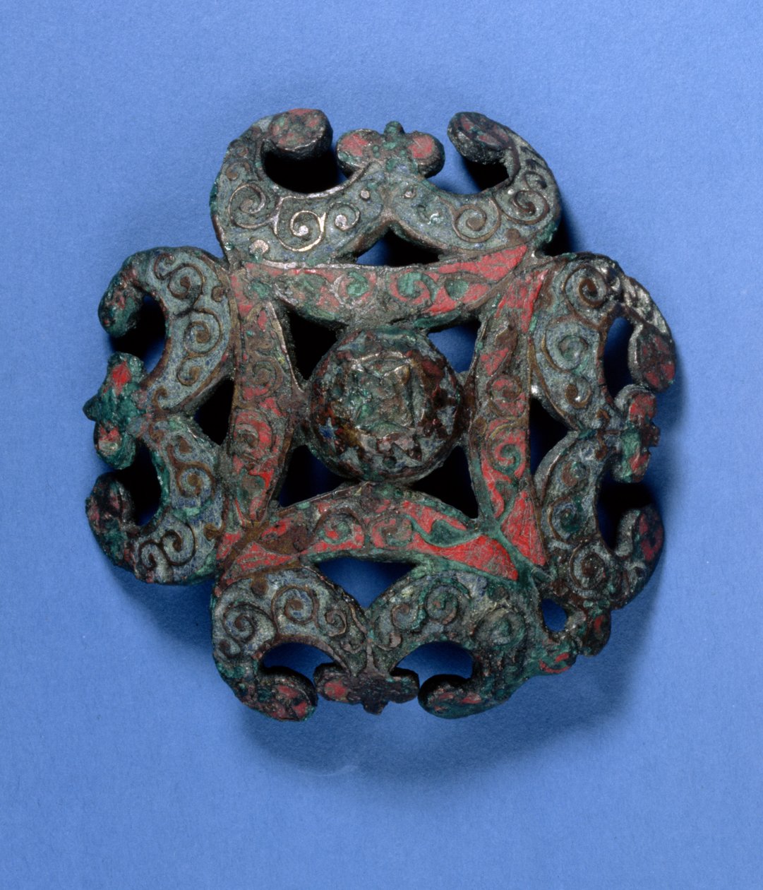 Beslag med mønsterdekoration, ca. 2. århundrede e.Kr. (kobberlegering og emalje) af Celtic