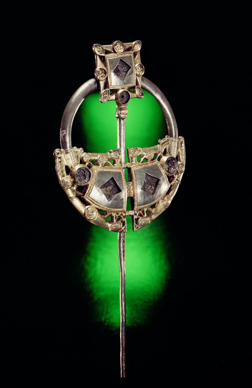 Ringformet broche, Ardagh Hoard, Reerasta, County Limerick, vikingetiden (forgyldt sølv) af Celtic