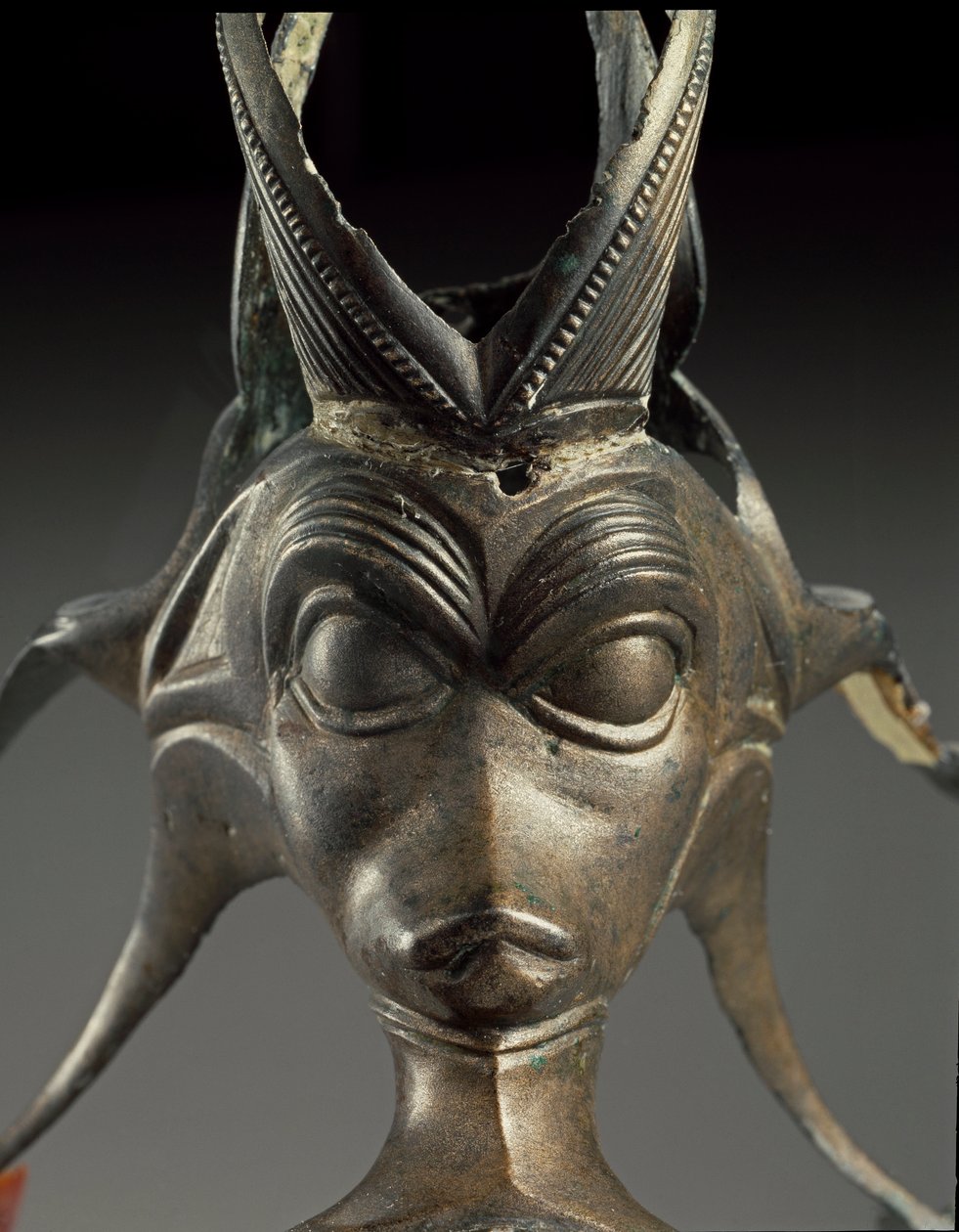 Keltisk kunst: dekorativt element af en bronzekande i form af et fantastisk væsenhoved. 3. århundrede f.Kr. Fra Brno Malomerice (Moravia). Brno, Moravian Museum af Celtic