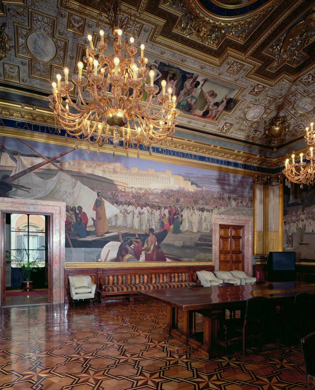 Sala Maccari Maccari-værelset rigt dekoreret med forgyldt stuk og scener fra romersk historie, detalje af panel, der forestiller en taler foran en menneskemængde, foto 1882-88 af Cesare Maccari