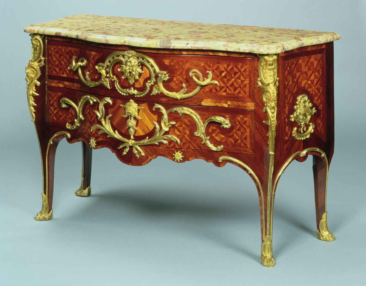 Louis XV Commode, c.1730 satintræ og amarant af Charles Cressent