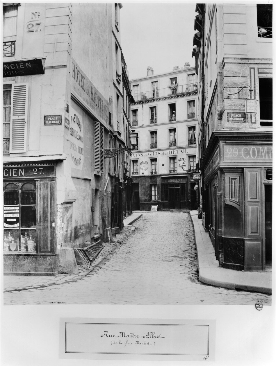 Rue Maitre Albert (fra stedet Maubert) Paris, 1858-78 af Charles Marville