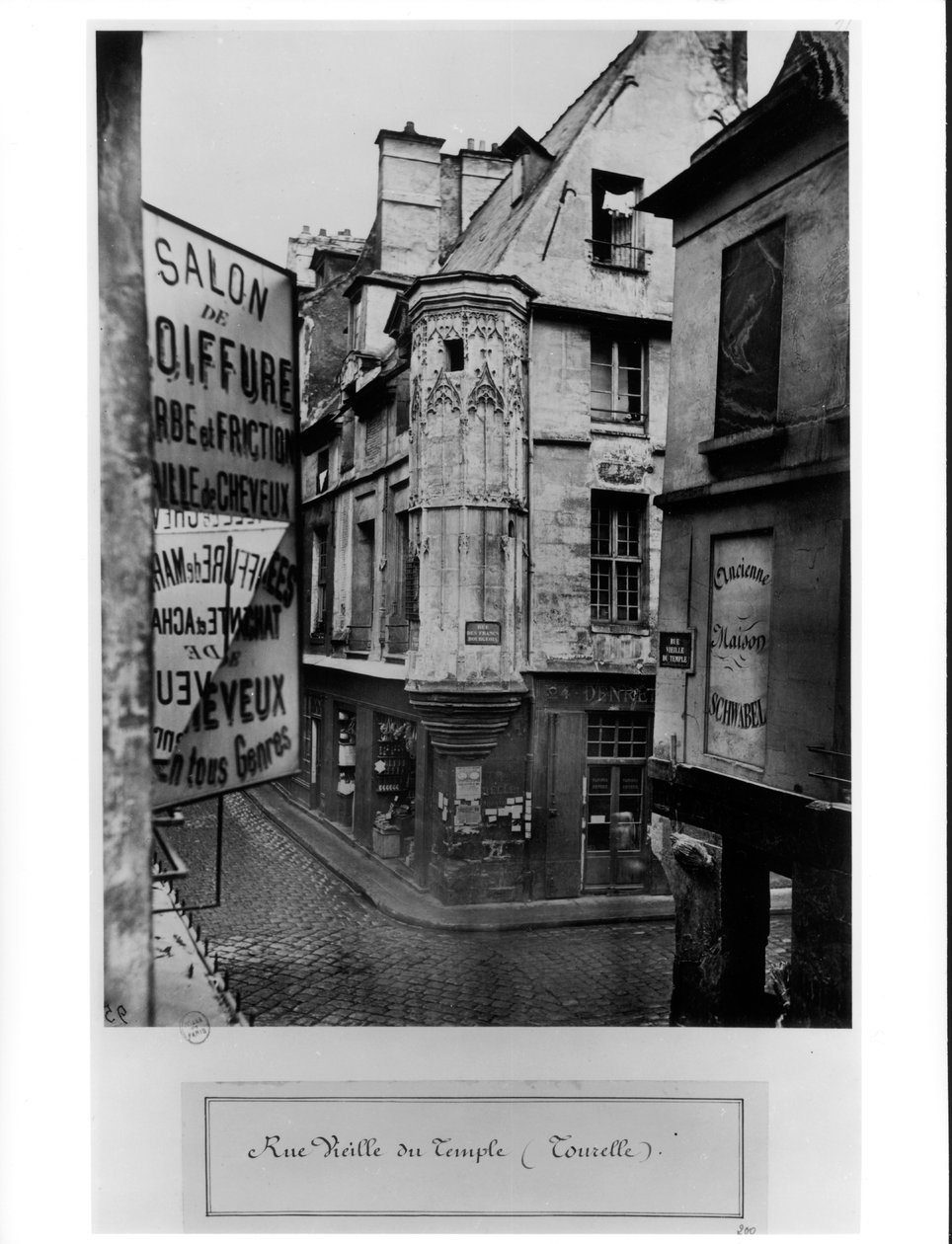 Rue Vieille-du-Temple, Paris, 1858-78 af Charles Marville
