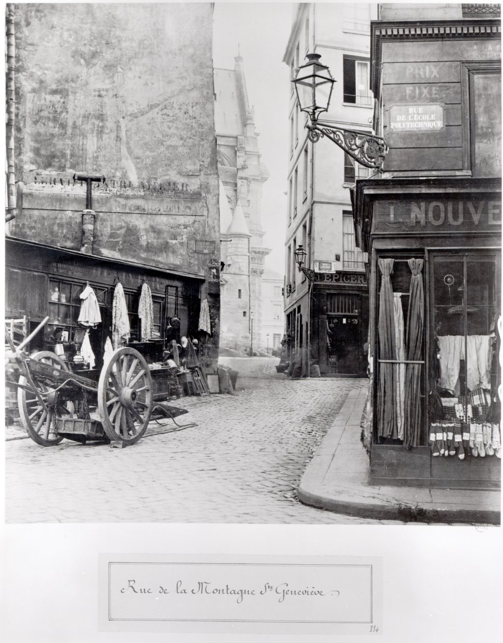 Rue de la Montagne Sainte-Genevieve, Paris, 1858-78 af Charles Marville