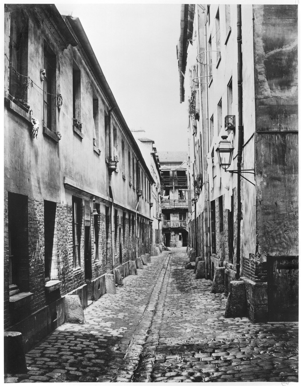 Rue du Fer-a-Moulin, Paris, 1858-78 af Charles Marville
