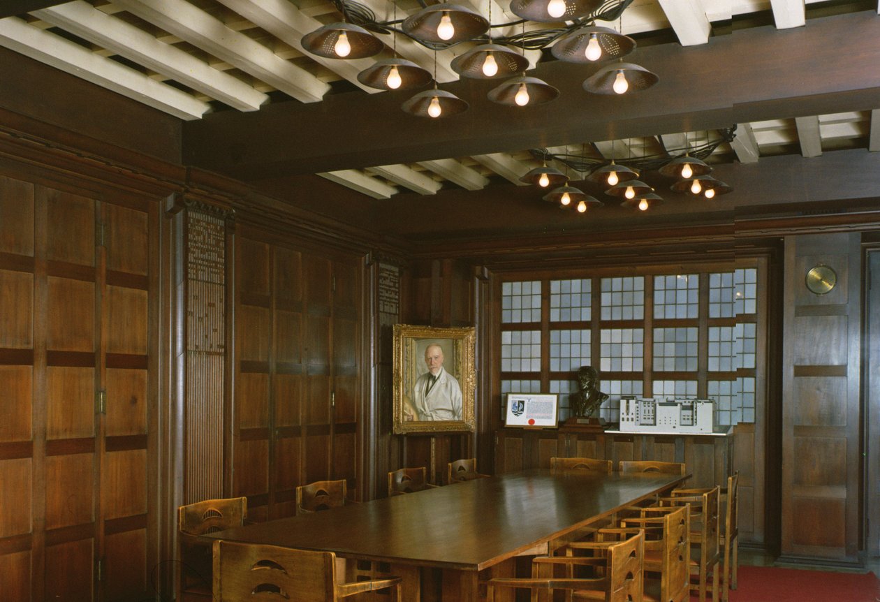 Udsigt til bestyrelseslokalet, bygget 1897-99 af Charles Rennie Mackintosh