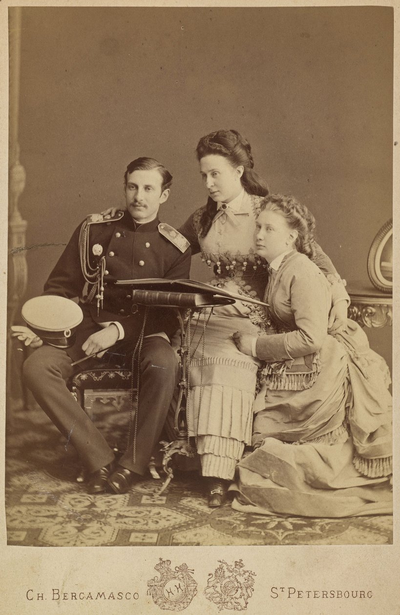 Alexandra Iossifovna af Rusland (nee prinsesse Alexandra af Saxe Altenburg), Nicholas Constantinovitch af Rusland og Vera Constantinovna af Rusland - storhertuginde Alexandra Iosifovna, storhertug Nicholas Constantinovich og storhertuginde Vera Constantino af Charles Bergamasco