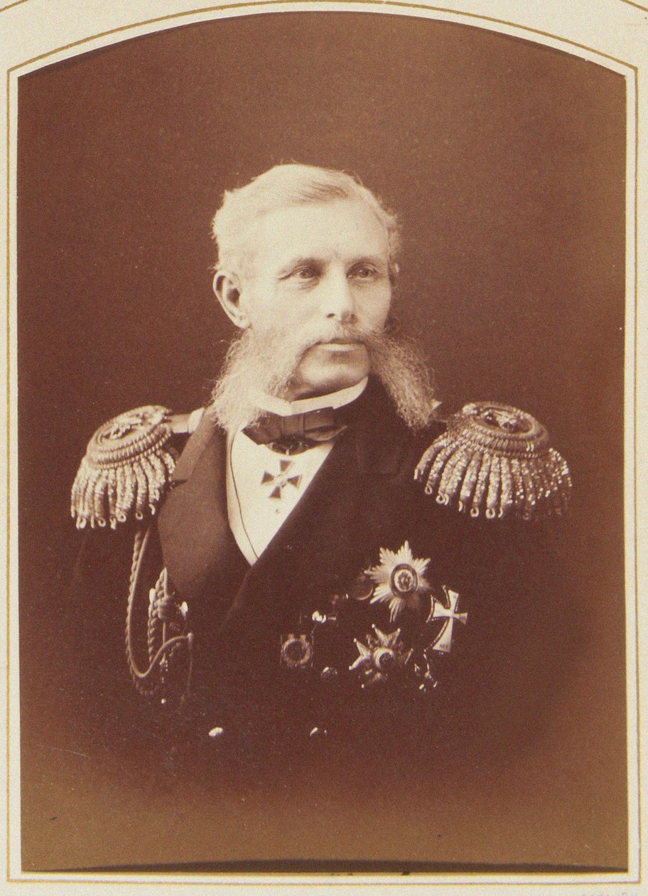 Amiral Grigory Butakov, pere des tactiques navales a vapeur - Portræt af admiral Grigory Ivanovich Butakov (1820-1882), af Bergamasco, Charles (Karl) (1830-1896). Albumin foto af Charles Bergamasco