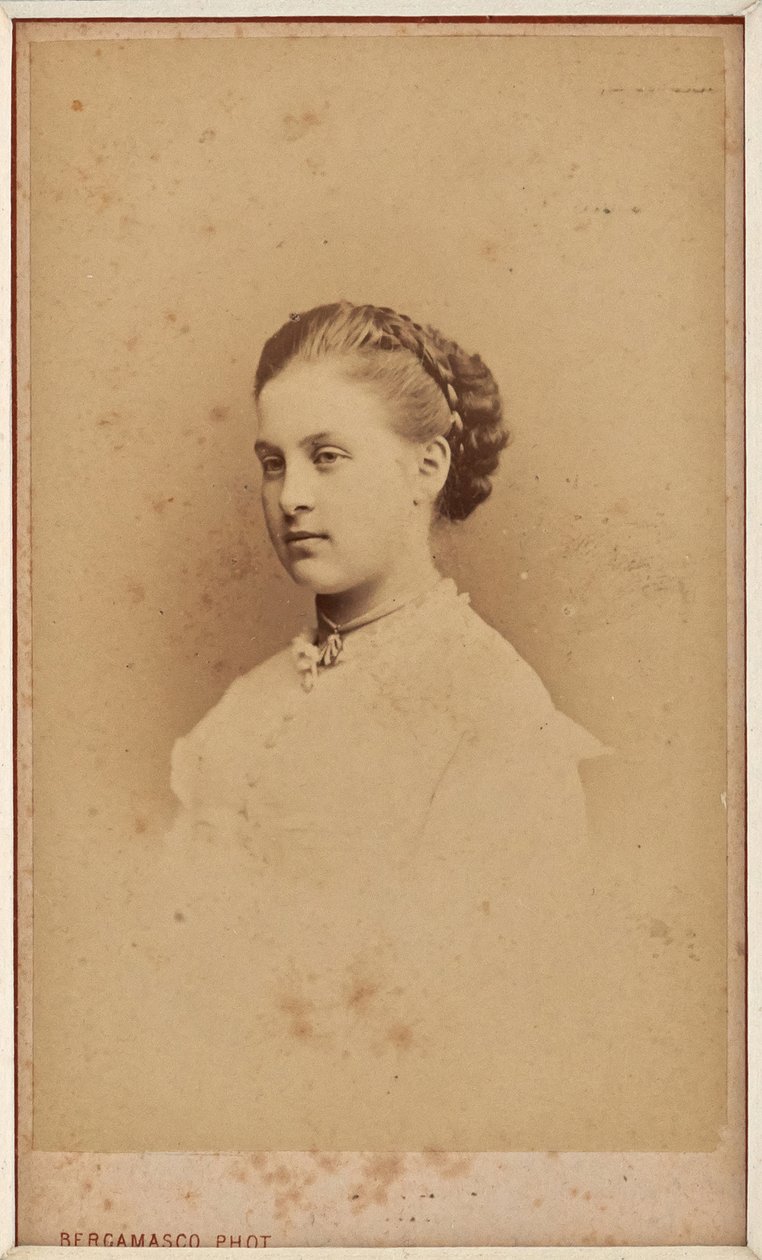 Olga Constantinovna de Russie - Portræt af storhertuginde Olga Constantinovna af Rusland (1851-1926) af Bergamasco, Charles (Karl) (1830-1896). Fotografi af Charles Bergamasco